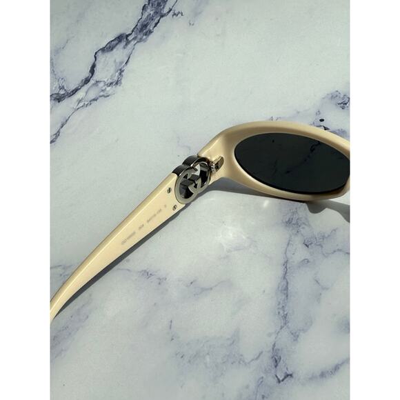 NEW Gucci GG1660S Ivory White Slim Oval Logo Sunglasses - Picture 6 of 10